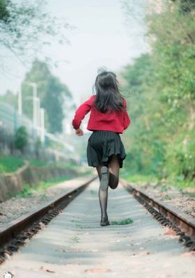 日本电影女大学生_720手机在线观看