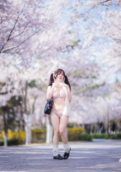 伦理片迷人的保姆_1080P日本电影免费