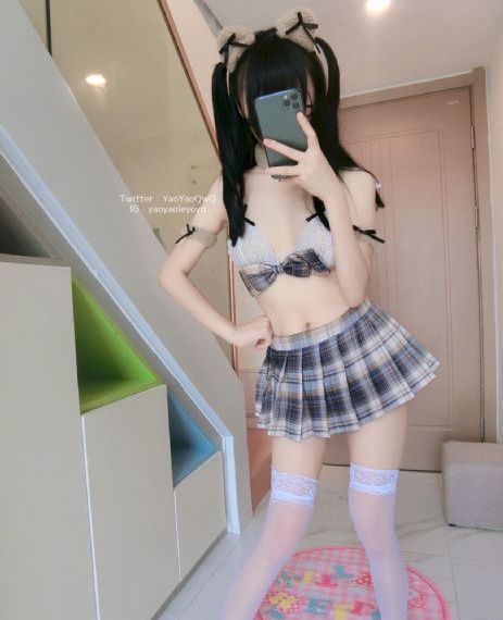 疯狂试爱8_720超清在线观看