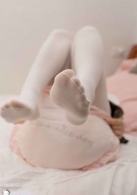 三个女人互揉吃奶_完整版在线观看