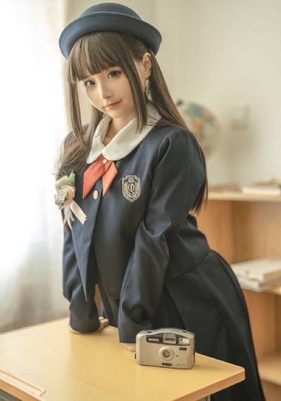 迷人的小蜜桃_手机免费观看