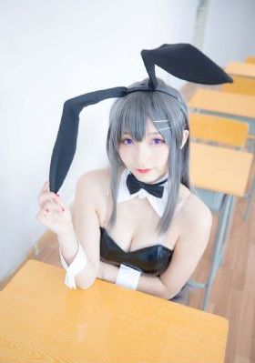 黑帮大佬和我的365天在线观看_1080迅雷电影在线